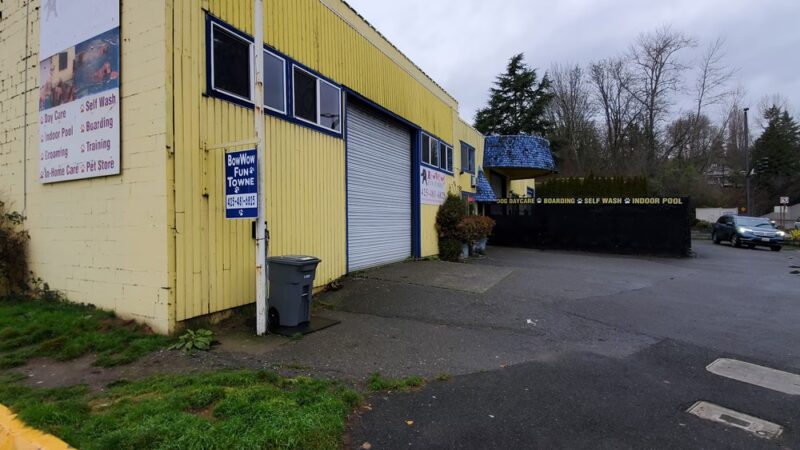 Bowwow Fun Towne - Kenmore, WA