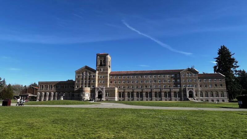 Saint Edward Beach - Kenmore, WA