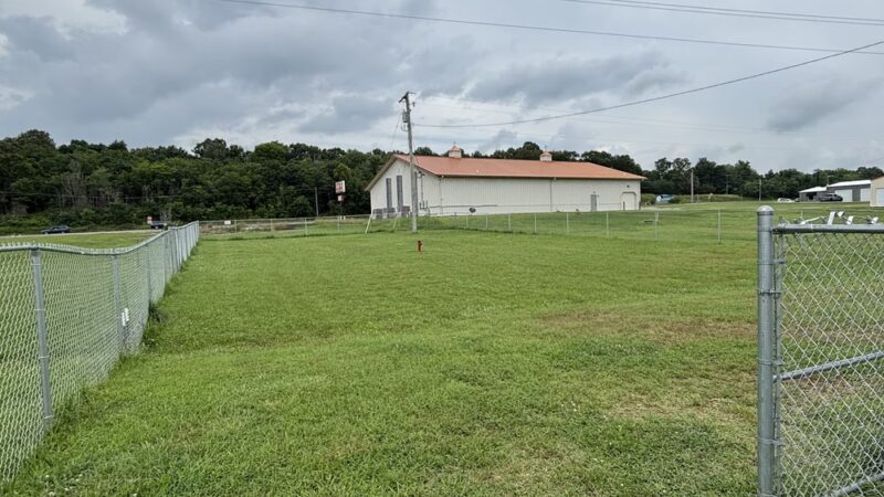 The Barking Lot - Kuttawa, KY