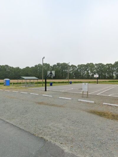 La Grange basketball park - La Grange, NC