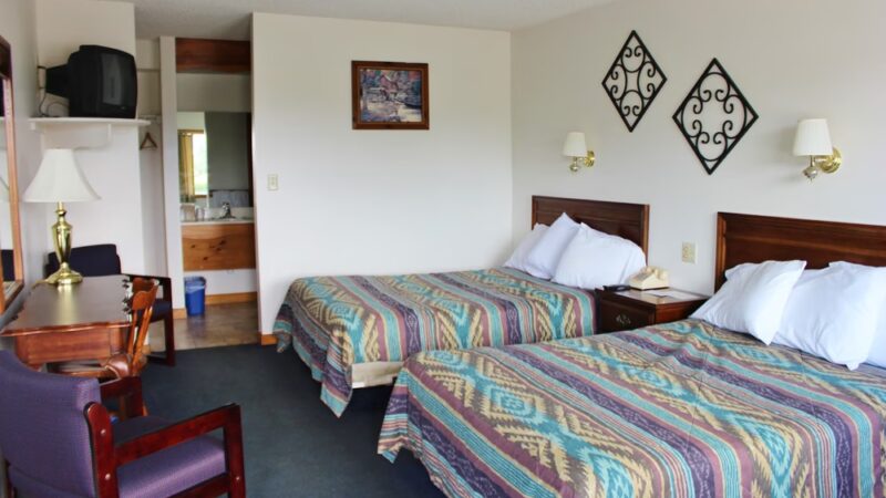 Roger's Campground & Motel - Lancaster, NH