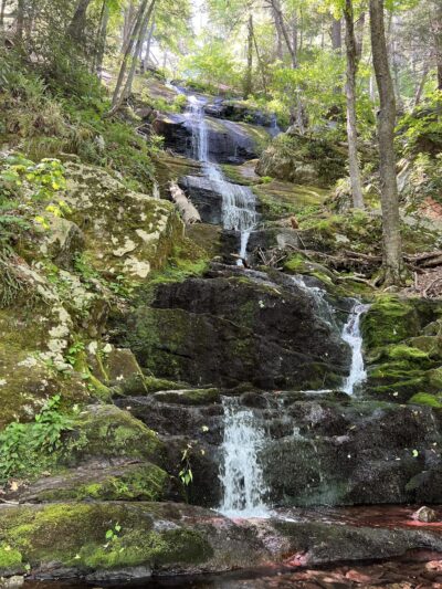 Buttermilk Falls Trail Parking, Mountain Road, Layton, NJ - Layton, NJ