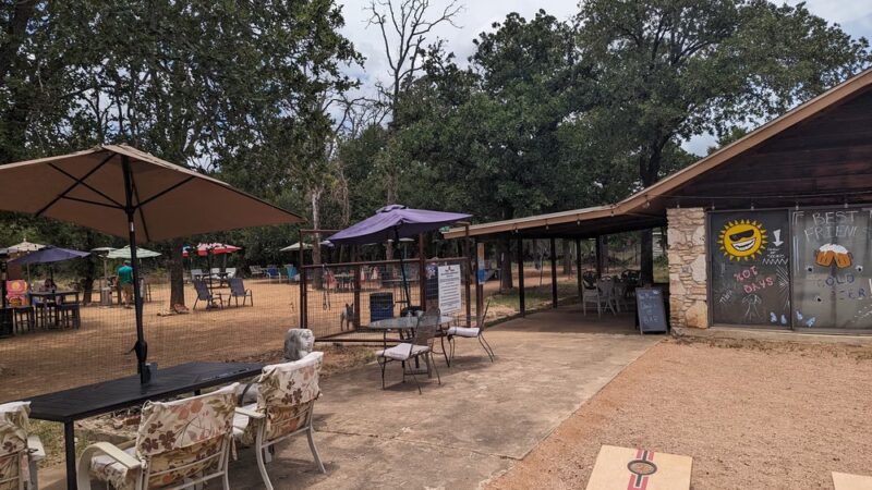 Dog House Drinkery & Dog Park - Leander, TX