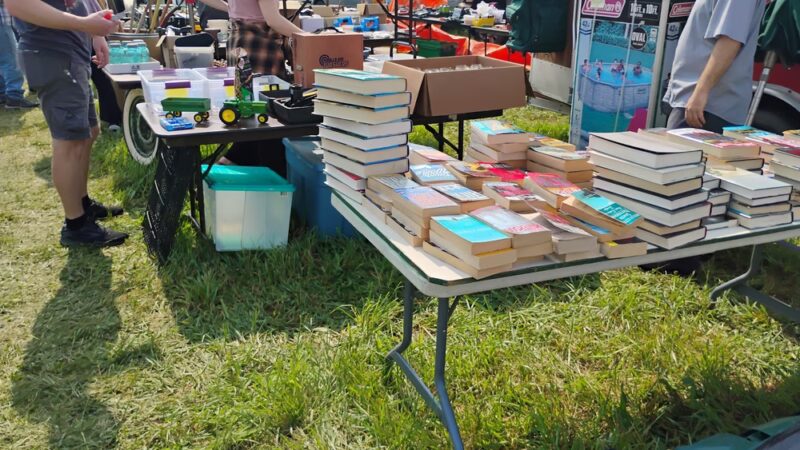 Wolf's Giant Animal Swap Meet - Ligonier, IN