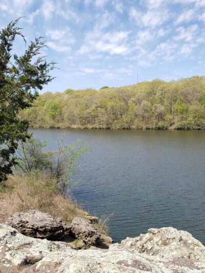 Lincoln Lake Parking - Lincoln, AR