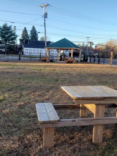 Graziano Square - Lisbon, ME