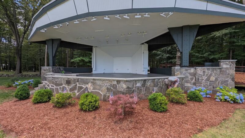 Londonderry Town Common - Londonderry, NH