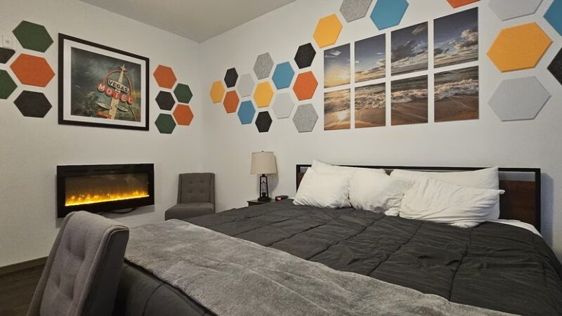 Fireside Inn and Saloon - Long Beach, WA