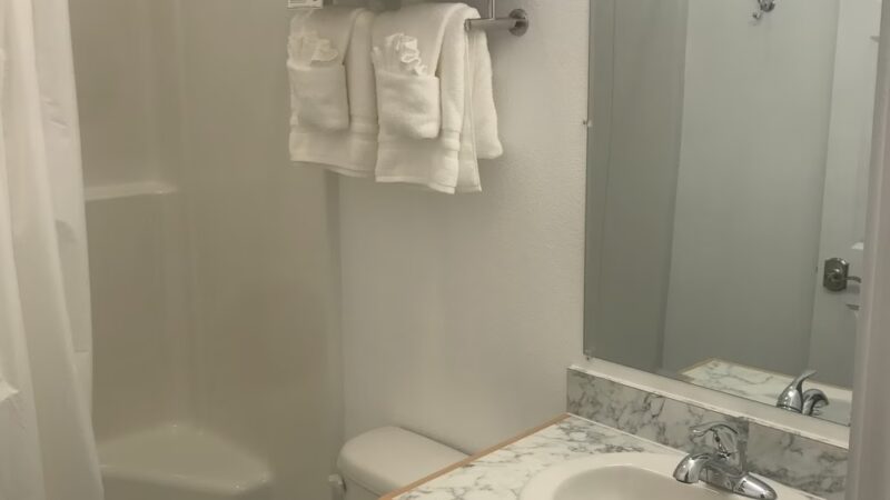 Fireside Inn and Saloon - Long Beach, WA