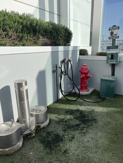 Terminal 6 Pet Relief Area - Los Angeles, CA