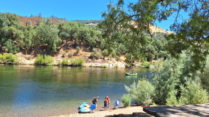 Day Use and River Access Parking - Lotus, CA