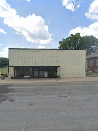 StandingDog Studio - Lucas, KS