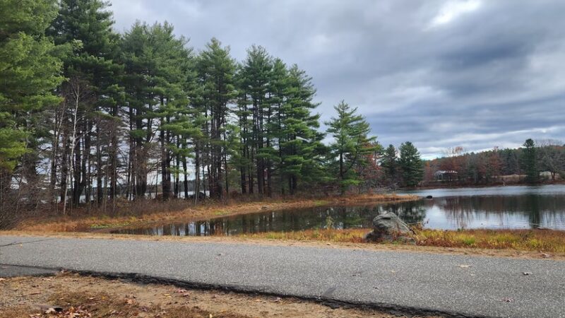 Ludlow Reservoir Shoreline Trail parking - Ludlow, MA