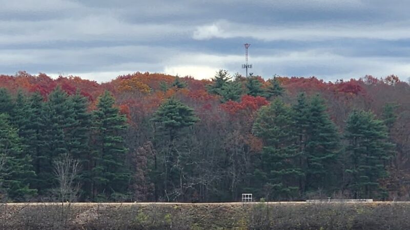 Ludlow Reservoir Shoreline Trail parking - Ludlow, MA