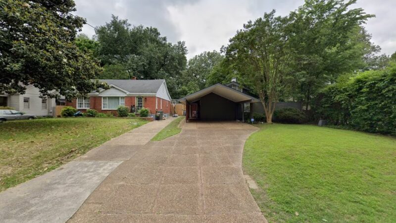 Mid Century Pup Retreat - Memphis, TN