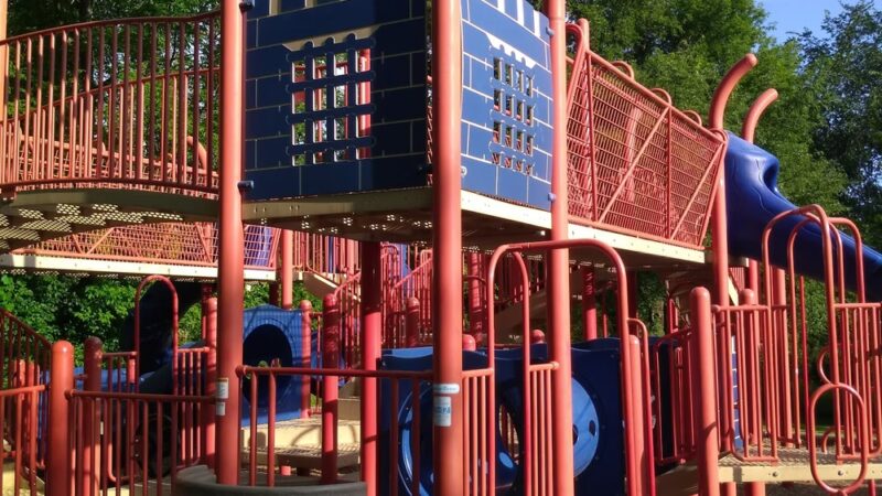 Meadow Neighborhood Park and Community Preserve - Minnetonka, MN