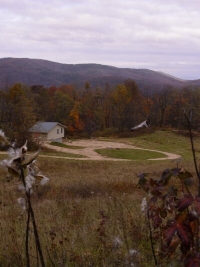 4 Mile Rock Meadows RV Camping - Montebello, VA