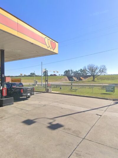 Dog Park at Love's Travel Stops - Mt Vernon, TX