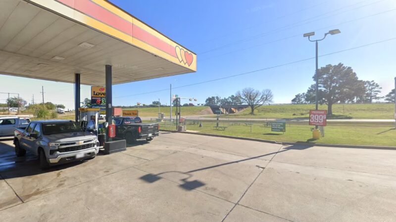 Dog Park at Love's Travel Stops - Mt Vernon, TX