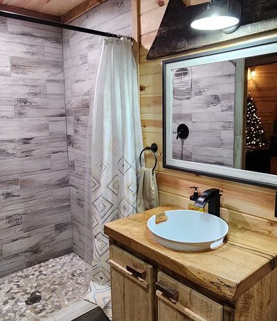 Walker Creek Farms & Cabins - Nebo, WV