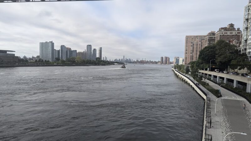 East River Roundabout - New York, NY