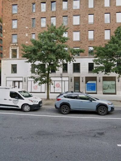 NYC Dog Walker By Petaholics - New York, NY