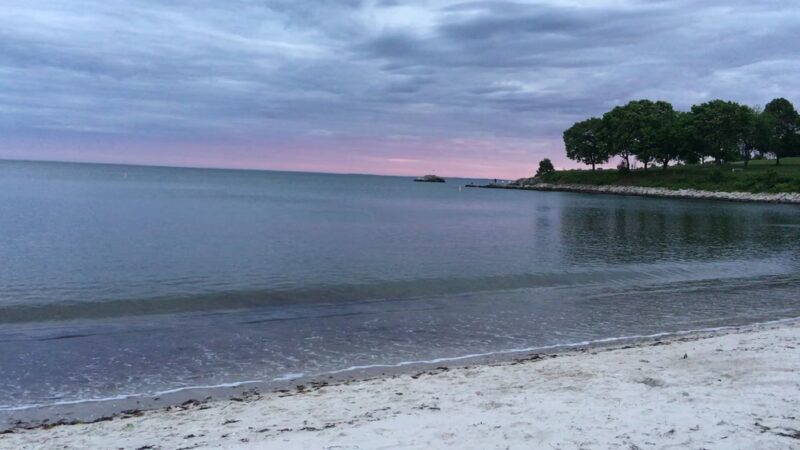 Hole In The Wall Beach - Niantic, CT