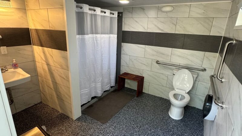 Niantic / I-95 Exit 72 KOA Holiday - Niantic, CT