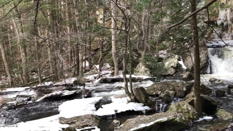 Campbells Falls Trailhead - Norfolk, CT