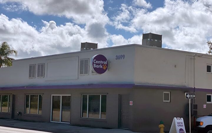 Central Bark Fort Lauderdale - Oakland Park, FL