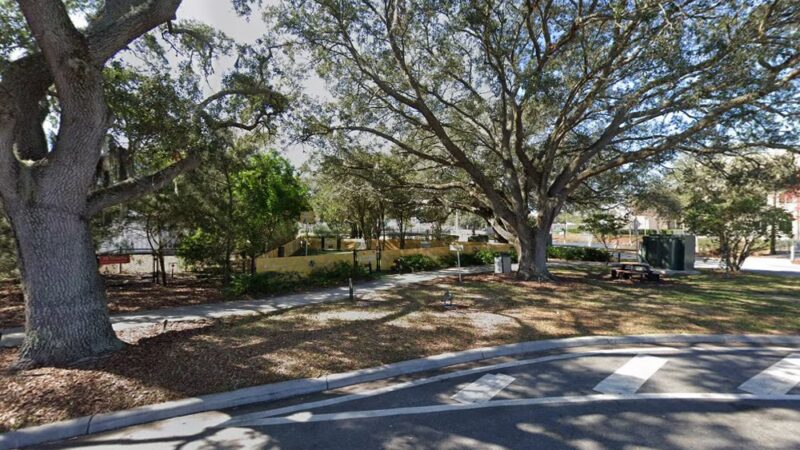 Turkey Lake Plaza Pet Area - Orlando, FL