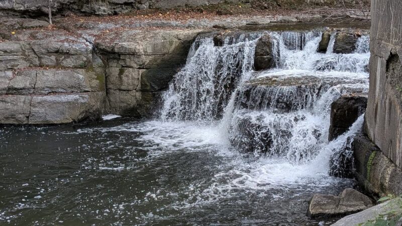 Cascade Falls Trail Parking - Penn Yan, NY