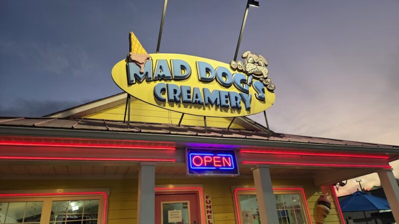 Mad Dog's Creamery - Pigeon Forge, TN