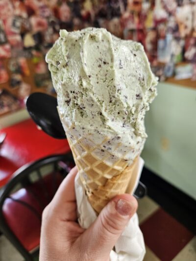 Mad Dog's Creamery - Pigeon Forge, TN