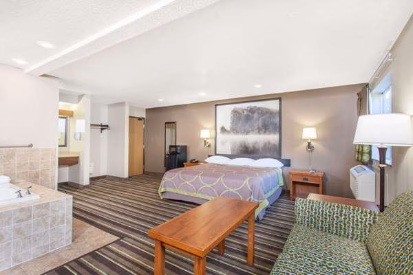 Super 8 by Wyndham Richlands/Claypool Hill Area - Pounding Mill, VA