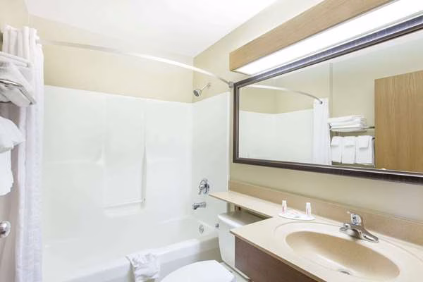 Super 8 by Wyndham Richlands/Claypool Hill Area - Pounding Mill, VA