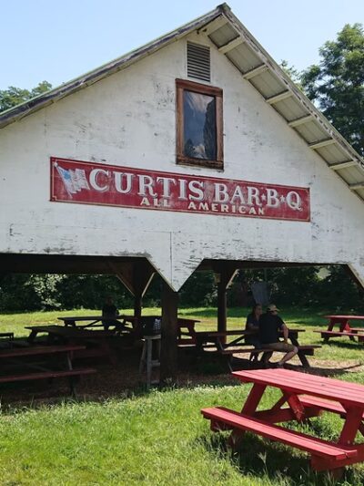 Curtis' All American Bar-Be-Que - Putney, VT