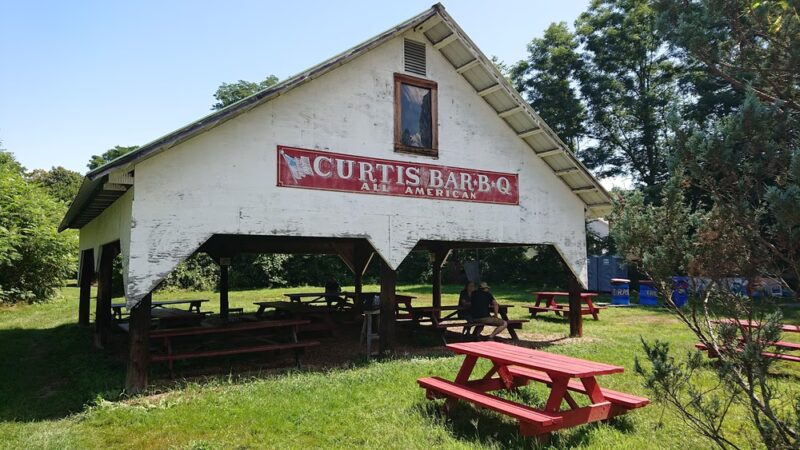 Curtis' All American Bar-Be-Que - Putney, VT