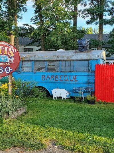 Curtis' All American Bar-Be-Que - Putney, VT