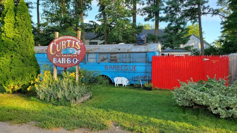 Curtis' All American Bar-Be-Que - Putney, VT
