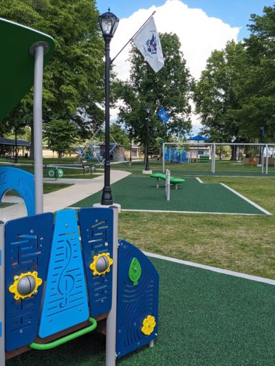 Veteran's Park Playground - Ravenswood, WV
