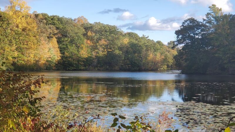 Putnam Park Visitor Center - Redding, CT