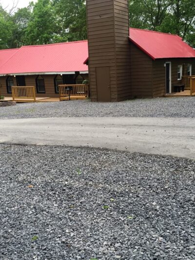 Trailheadinn - Rock, WV