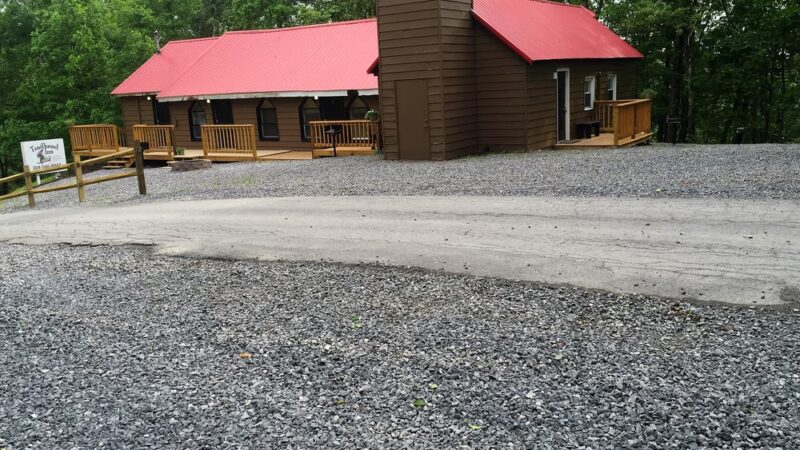 Trailheadinn - Rock, WV