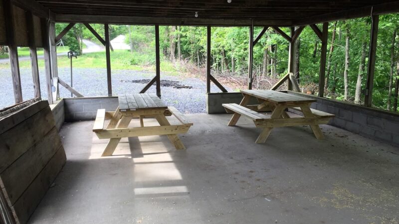 Trailheadinn - Rock, WV