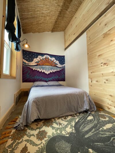 Barn Door Hostel and Campground - Rumney, NH