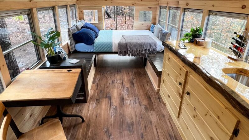 Barn Door Hostel and Campground - Rumney, NH