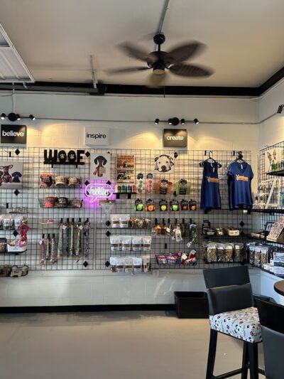 Neighborhood BarK and Boutique - Safety Harbor, FL