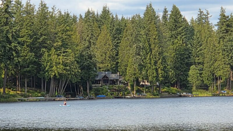 Beaver Lake Off-Leash Dog Park - Sammamish, WA