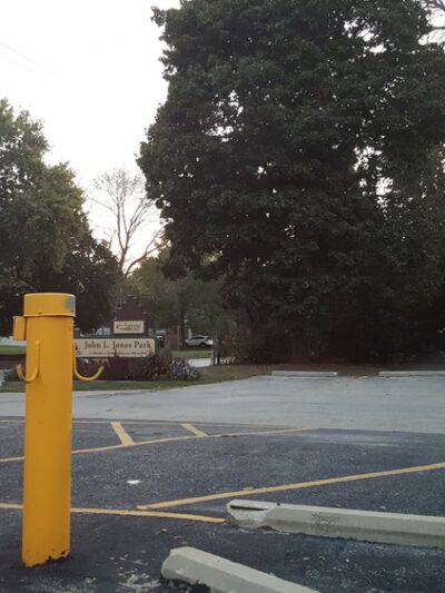 Jones Park of Savoy - Savoy, IL